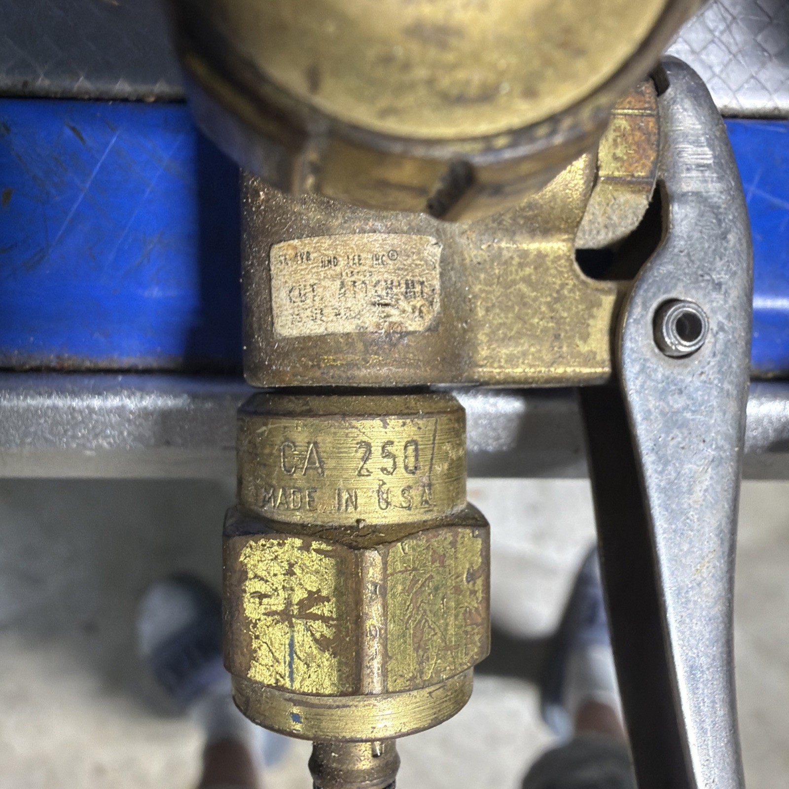 2 Victor CA250 Welding Cutting Torch Attachment Tips Included