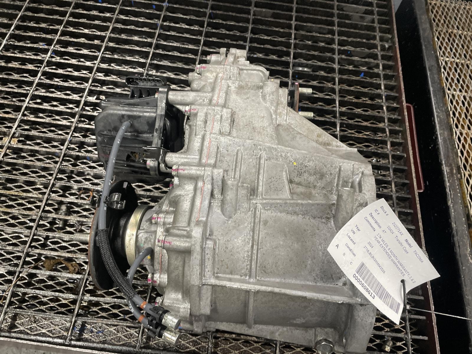 '24-'25 TOYOTA TACOMA Transfer Case 17k miles 6 Month Warranty!