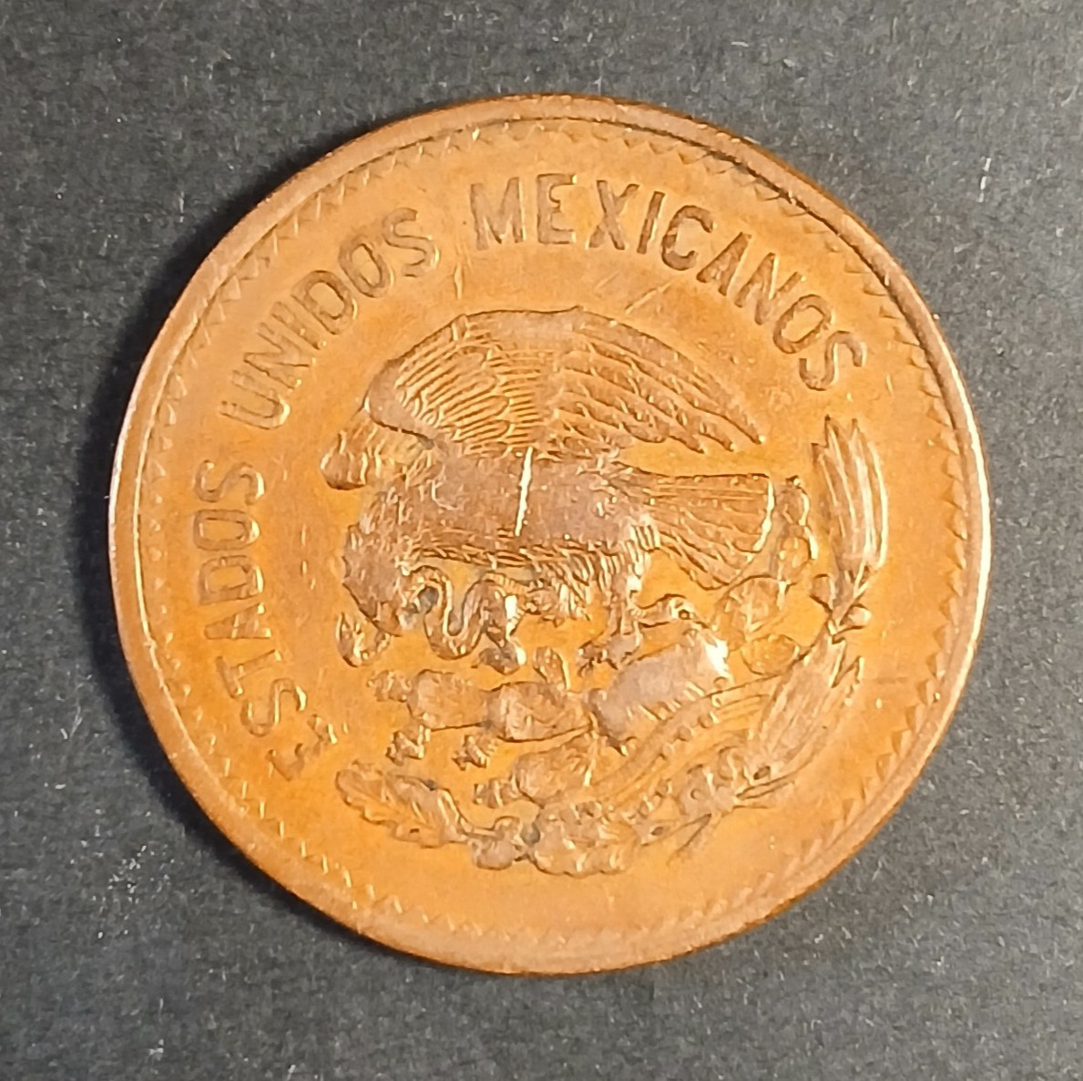 1954 Mexico 20 Centavos Bronze World Coin