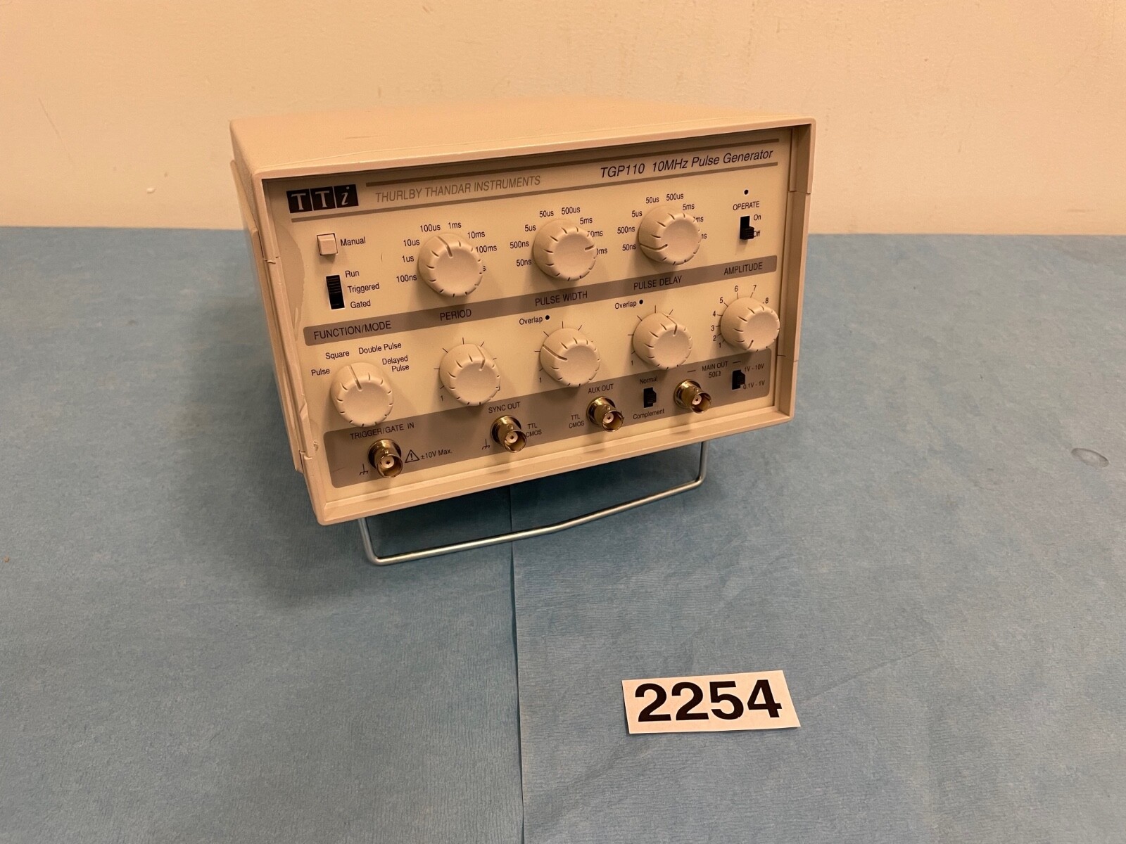 TTi Thurlby Thandar Instruments TGP110 10MHz Pulse Generator