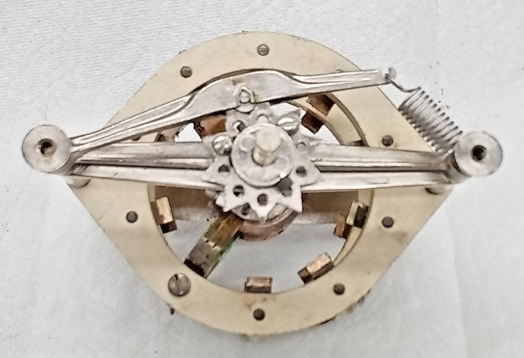 1 RADIO SWITCH # 88S - 32 CERAMIC HV RF ROTARY SWITCH