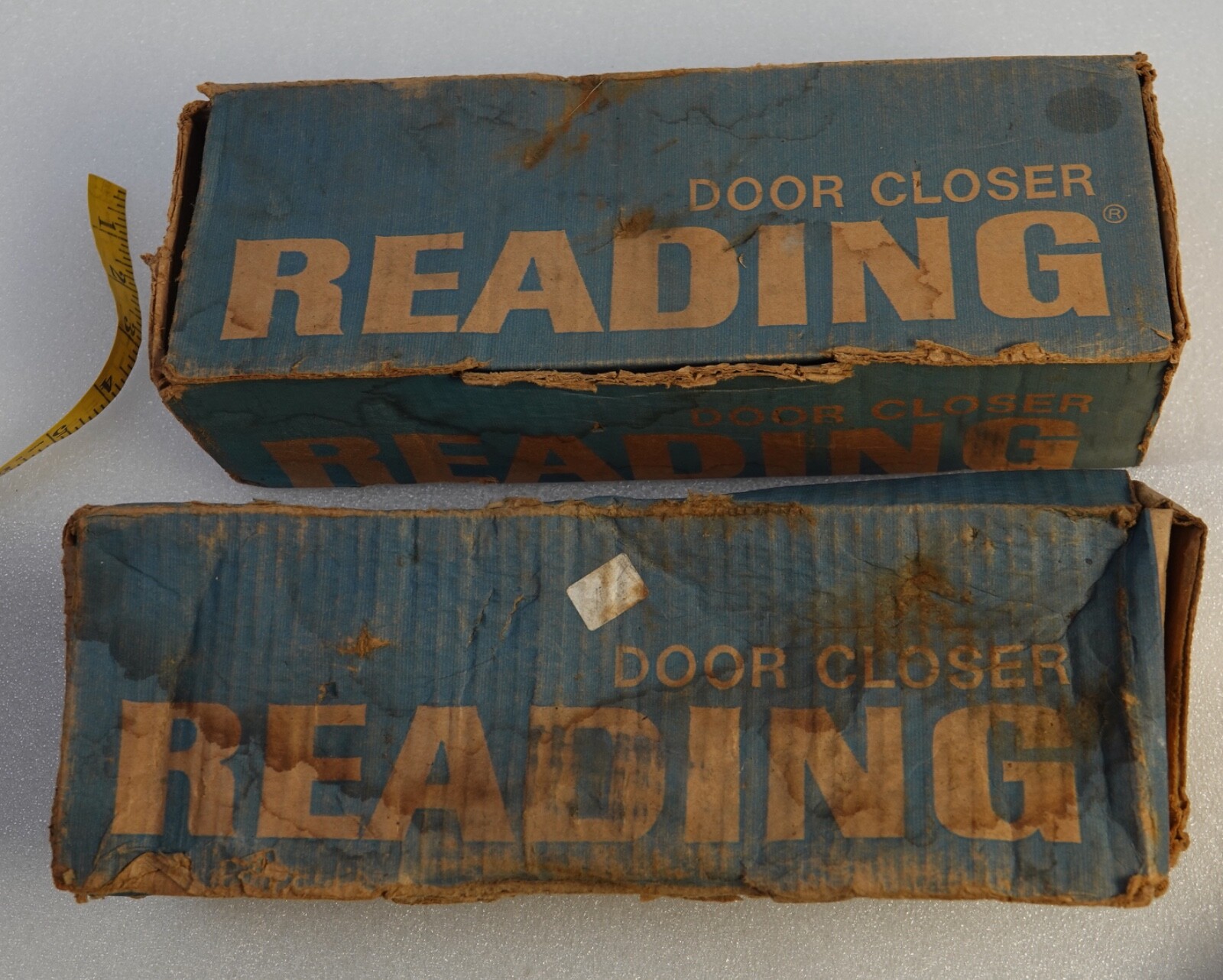 TWO READING INDUSTRIAL DOOR CLOSURE'S NEW IN PACKAGES #604 REGULAR ARM MOUNT