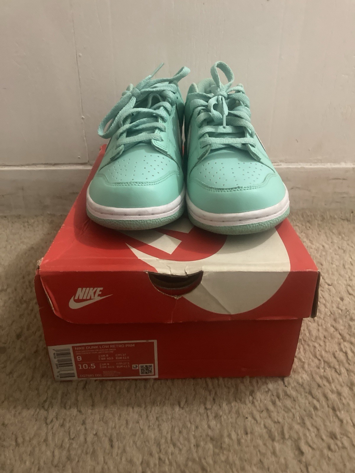 Size 6.5 (GS) - Nike Dunk Low Emerald Rise