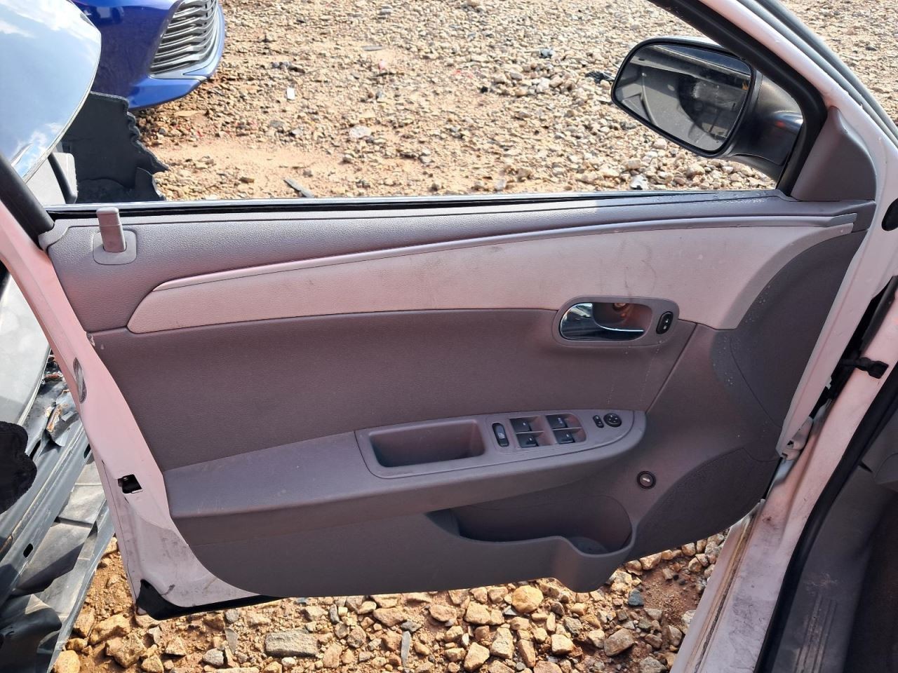 MALIBU 2010 Glove Box 4794345