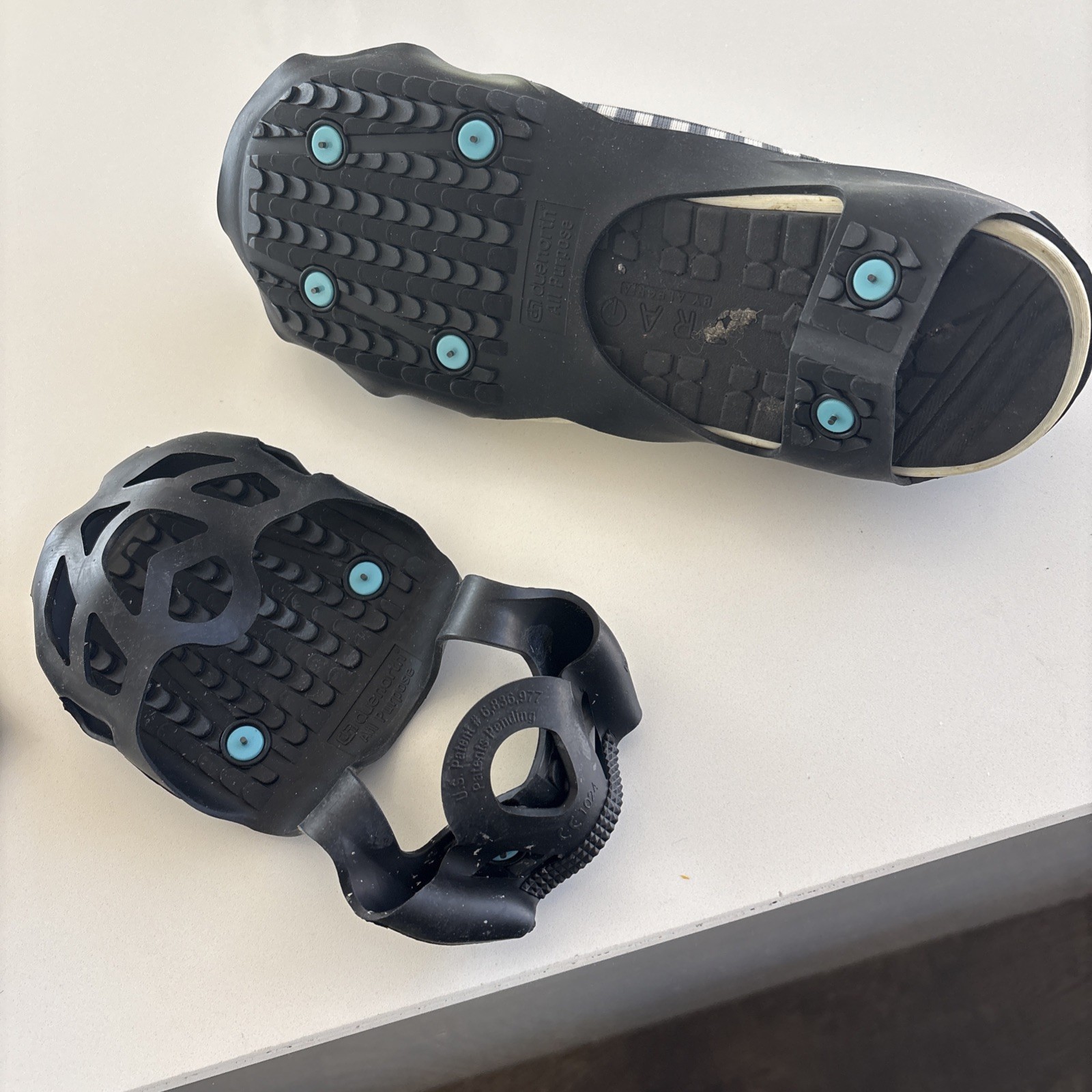 NEW 2 Due North “all Purpose Traction Traction Aids” Medium