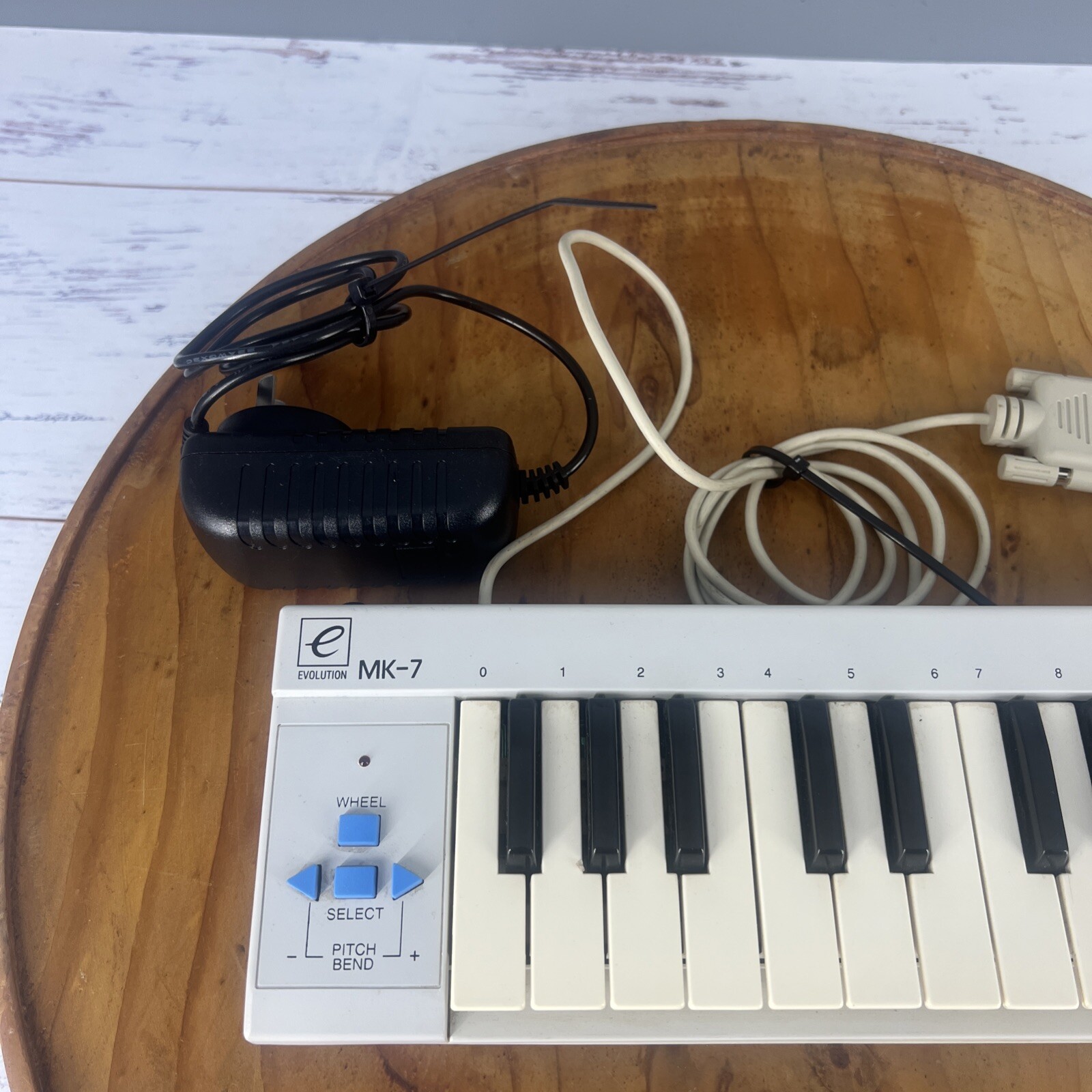 Evolution MK-7 Midi Controller Keyboard - Working