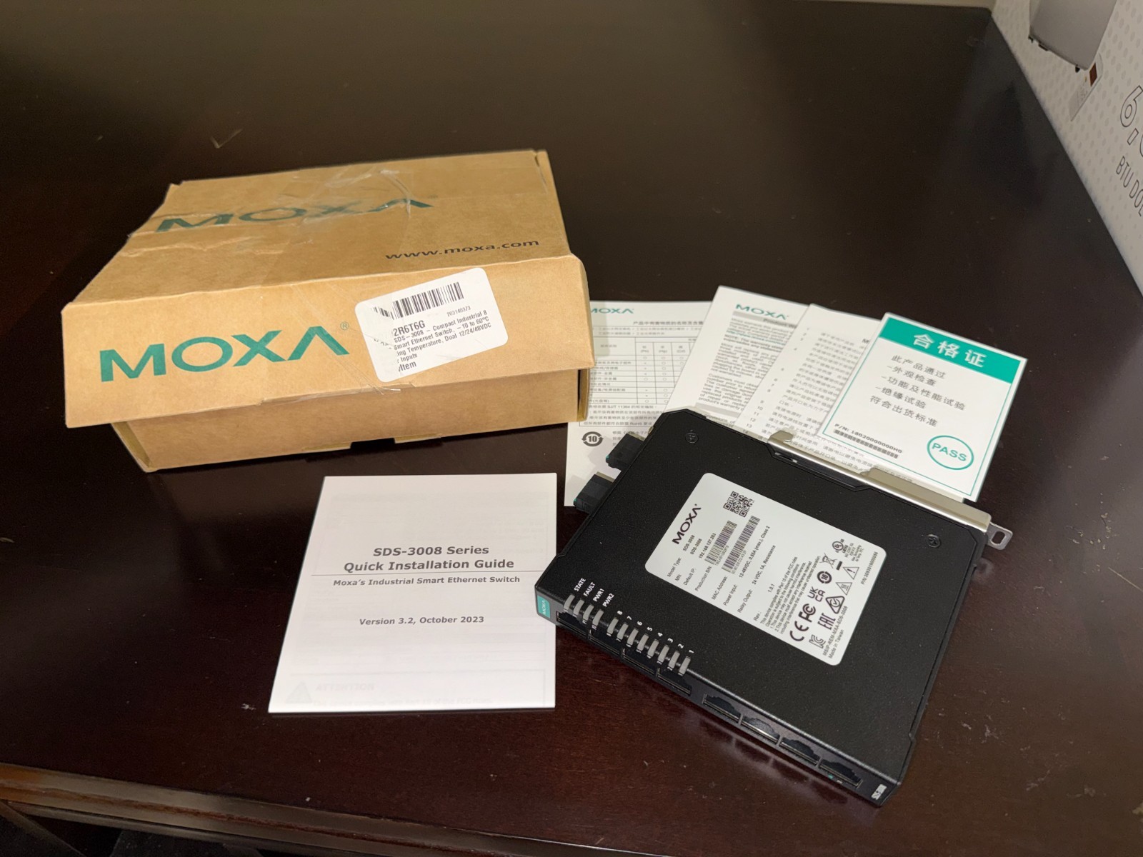 Moxa SDS-3008 Compact Industrial 8 Ports Smart Ethernet Switch - New Open box