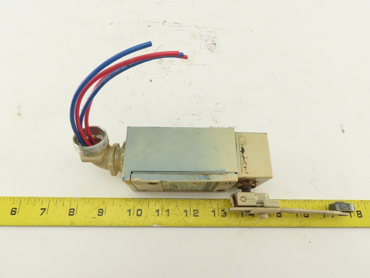 Honeywell LSA4L 600VAC 10A Cam Roller Rocker Micro Limit Switch