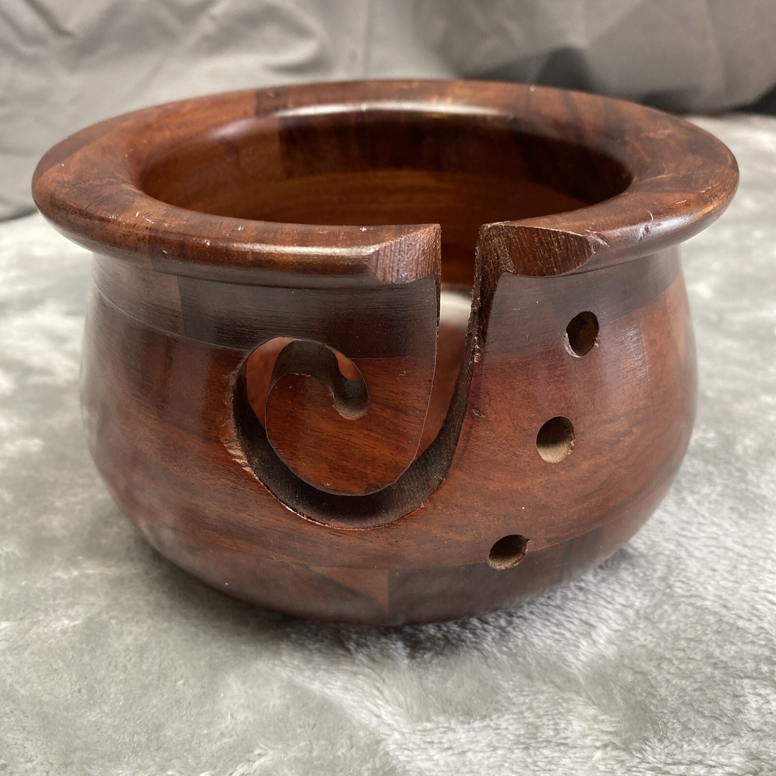 Loops & Threads Sheesham Yarn Bowl: LOVELY!