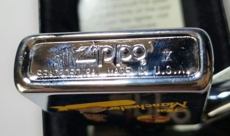 Zippo Miss Manchester Nose Art