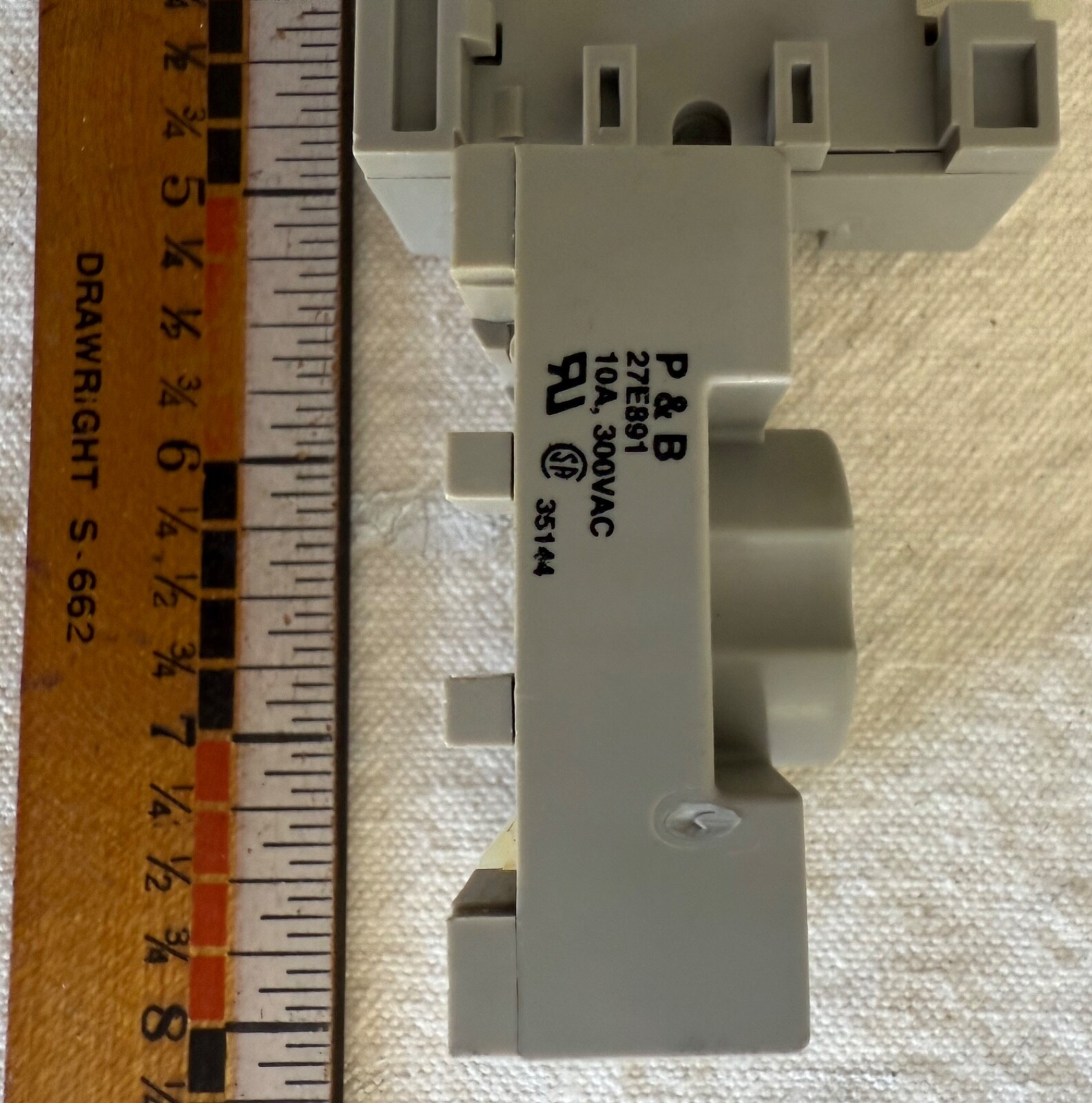 Lot of (4) P & B 27E891, Relay Socket, 10 Amp, 300VAC, 8-Pin, USA New!