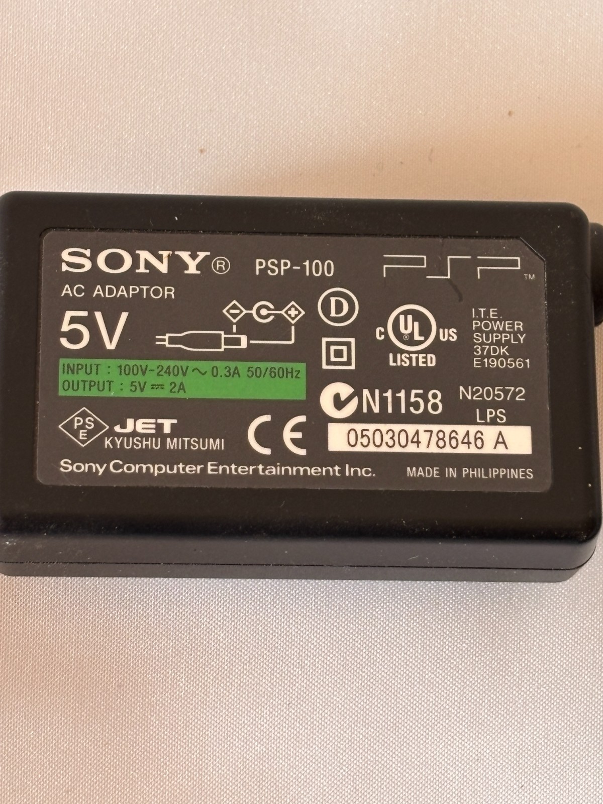 Sony PSP-100 OEM/Original PSP Playstation Portable 5V Charger/AC Power Adapter