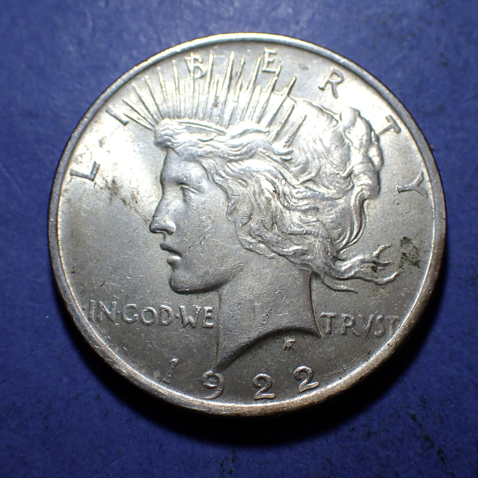 1922 Peace Dollar  AU