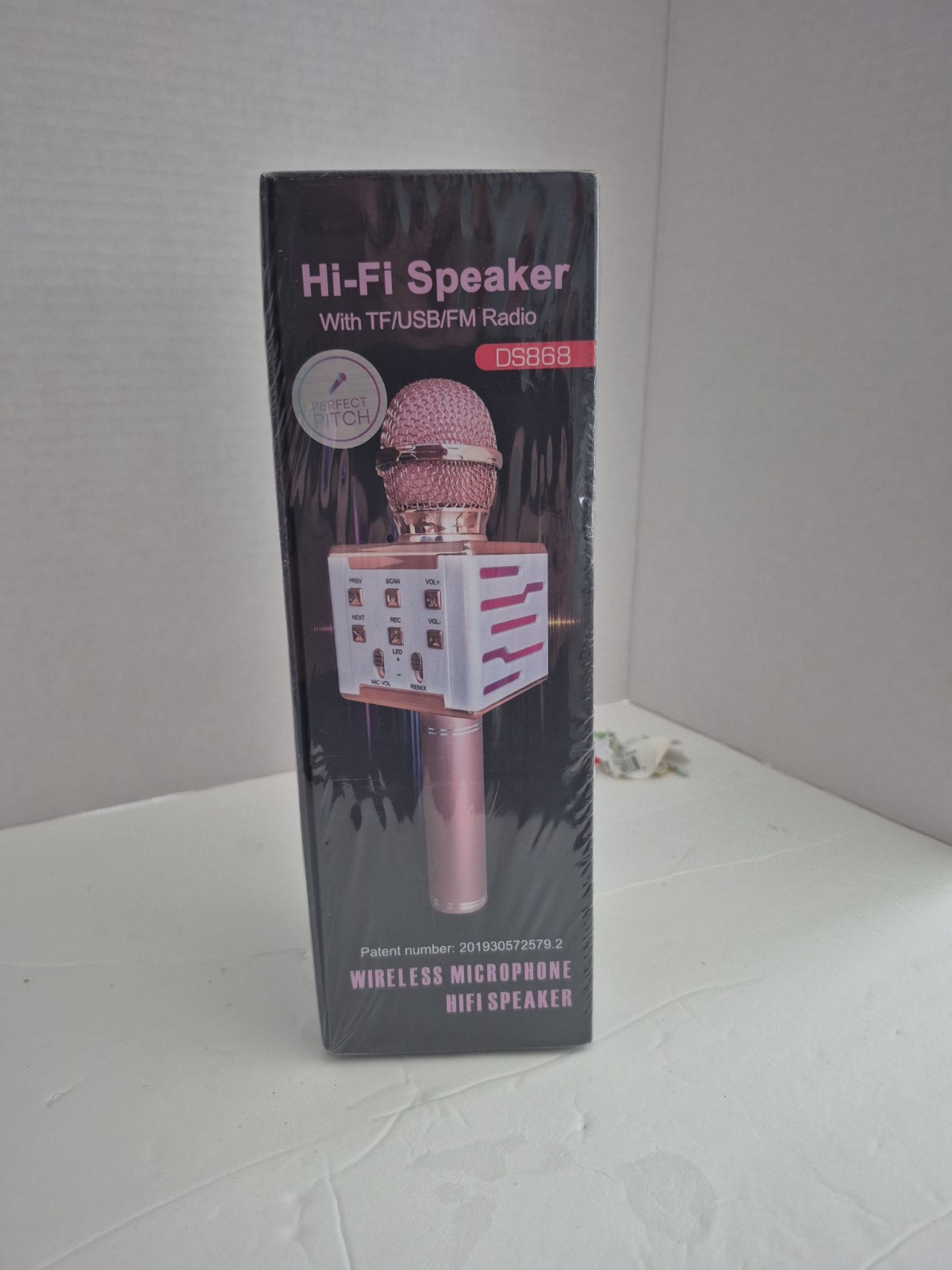Perfect Pitch DS868 Wireless Karaoke Microphone Speaker FM Radio USB TF Card Bla