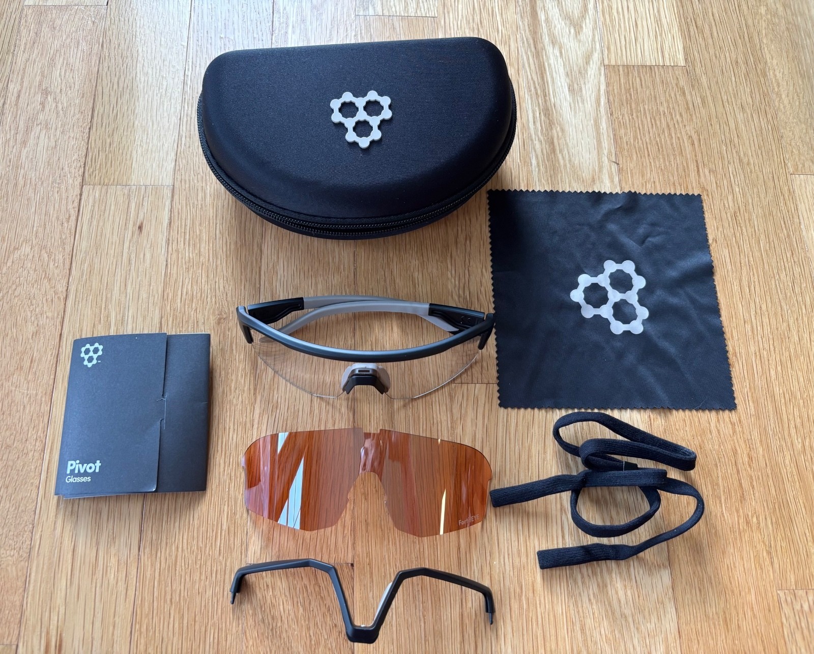 Pivot Glasses Pickleball Sports Glasses Kit Clear & Amber Lens Case