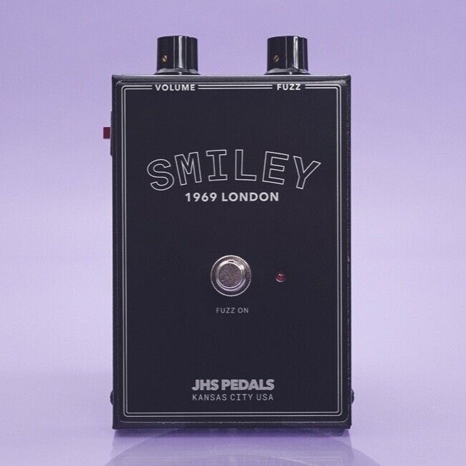 JHS Legends Of Fuzz Smiley - First Era Silicon Arbiter Fuzz Replica Guitar Pedal
