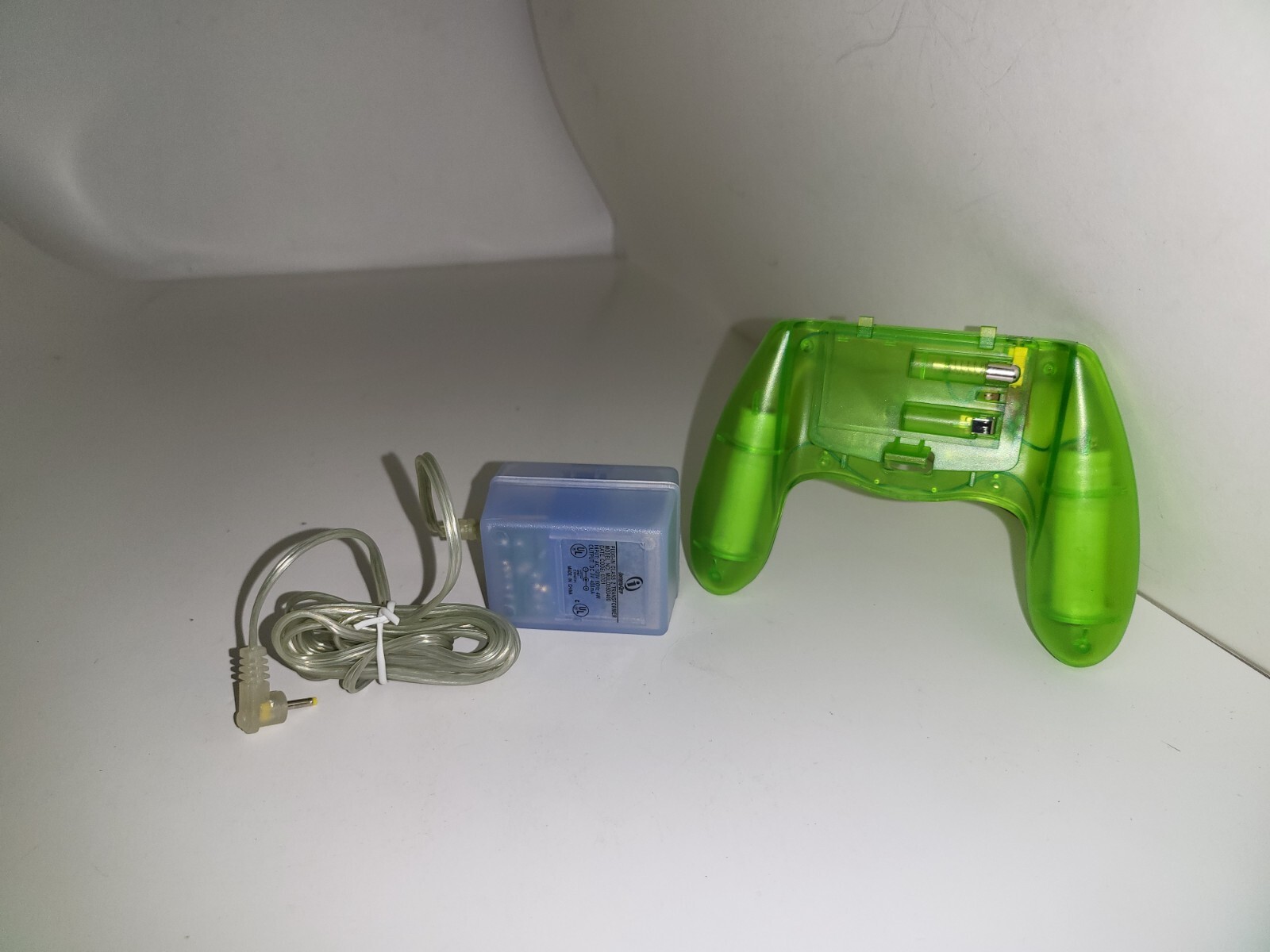Clear Green Rechargeable Battery Grip Handle + AC for Game Boy Color