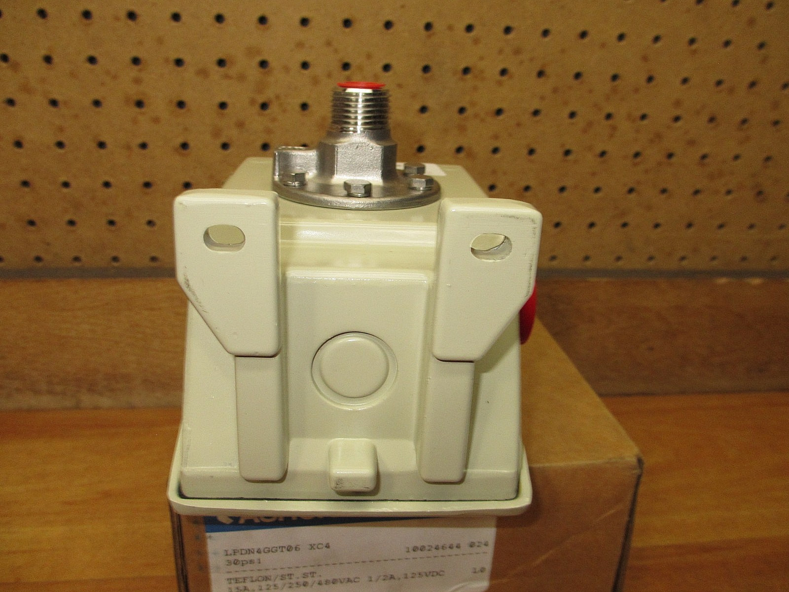 Ashcroft LPDN4GGT06 XC4 *NEW* Pressure Switch 30psi
