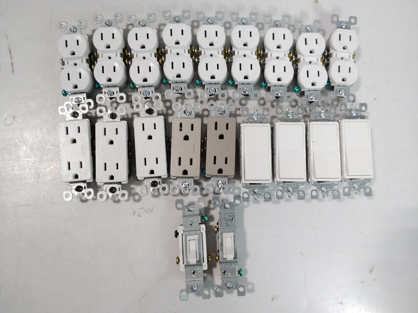 Leviton Electrical Outlets Receptacles & Toggle Switches - Lot of 20