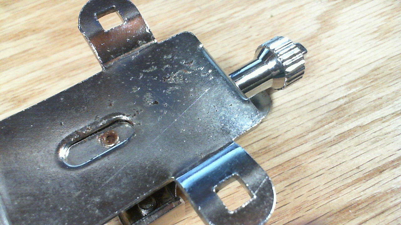 SNARE DRUM THROW OFF STRAINER and BUTT D223-98