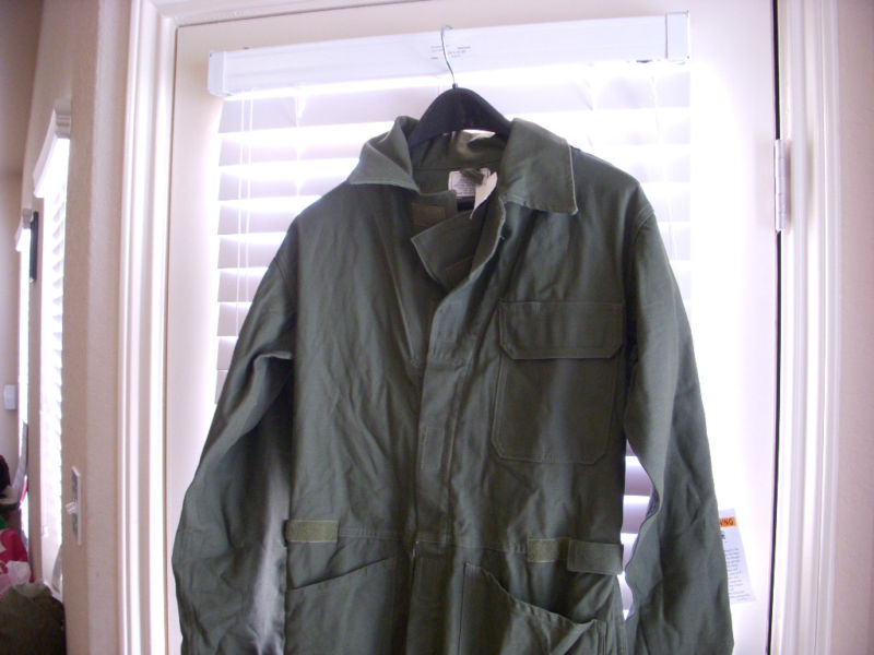 US ARMY TYPE 1 SATEEN COVERALLS UNILITY SIZE SMALL NWT