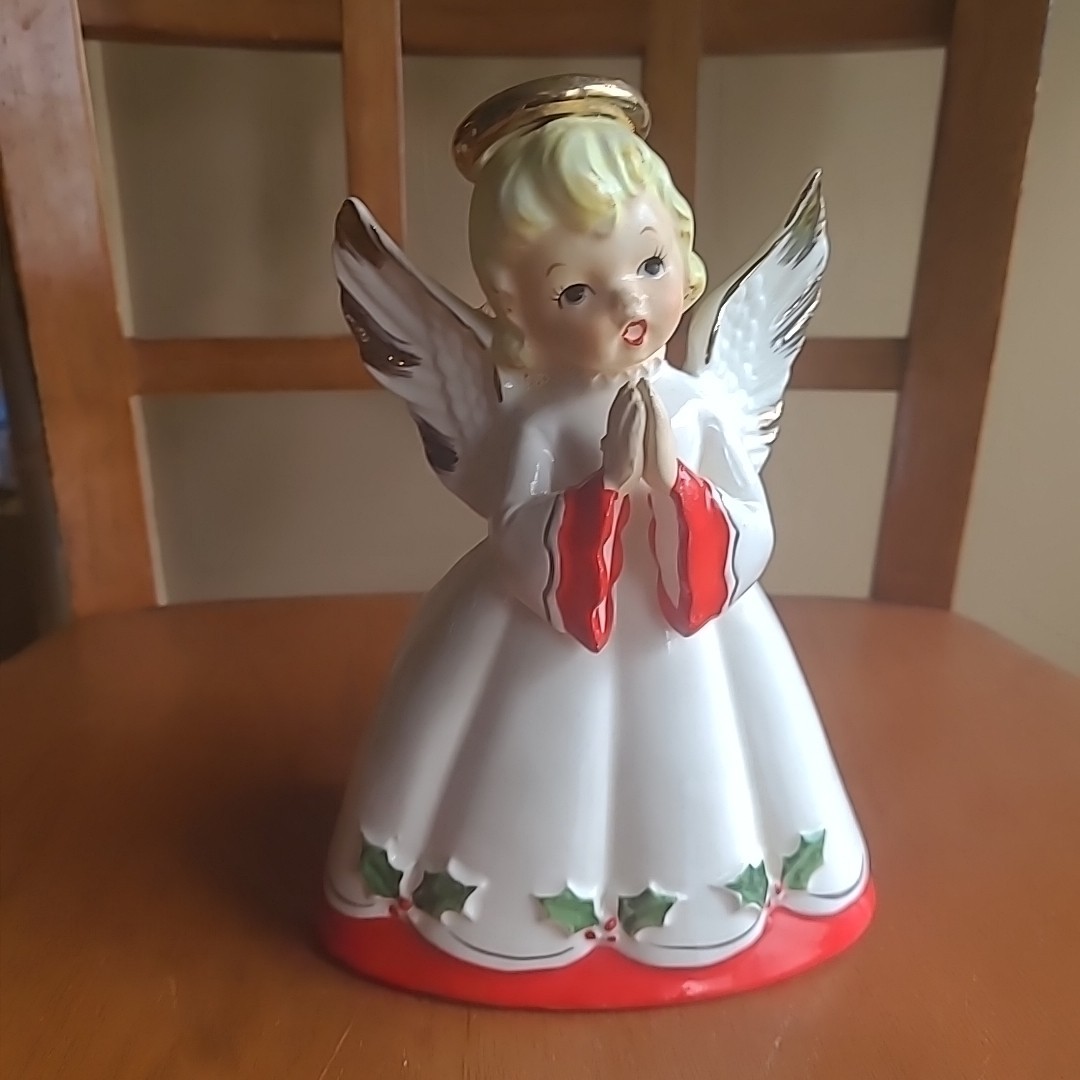Norcrest Japan Christmas Angel Planter Vase X-178 Holly Leaves Praying Hands 7"