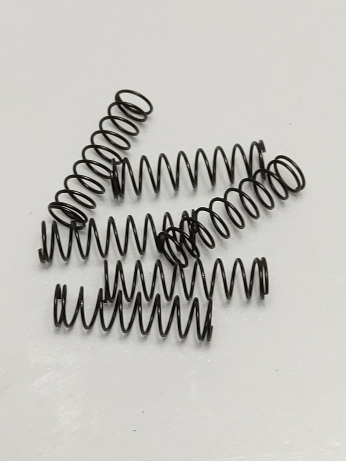 LOT OF 6 PORTER CABLE SPRINGS 888529 (NOS)