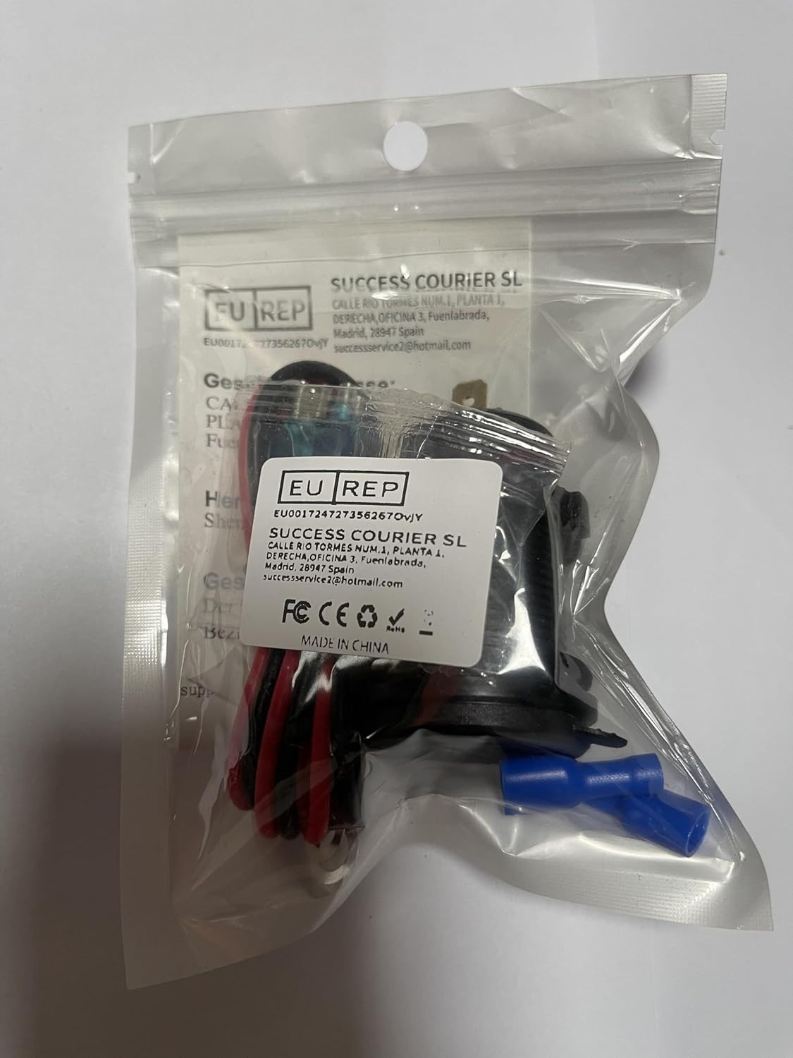 Efficient 12V Quick Charge USB Socket – Ideal Replacement for Cigarette Lighter