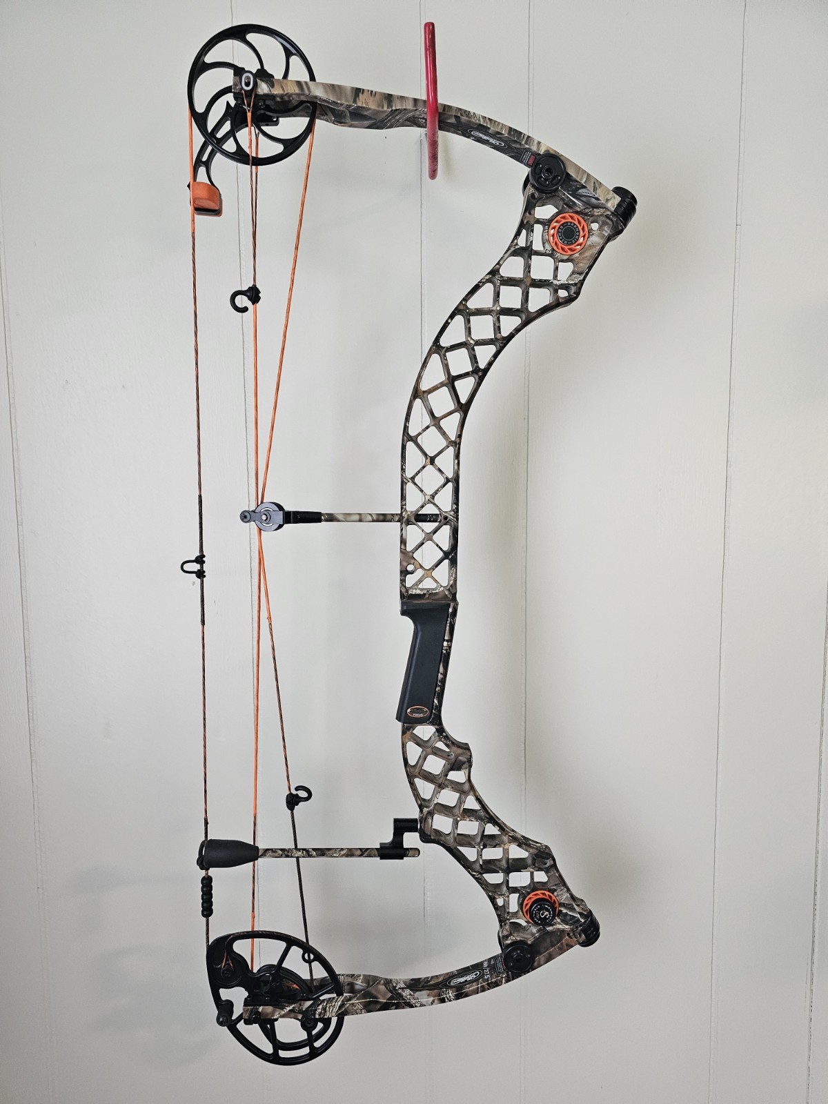 Mathews Helim Heli-m Compound Bow