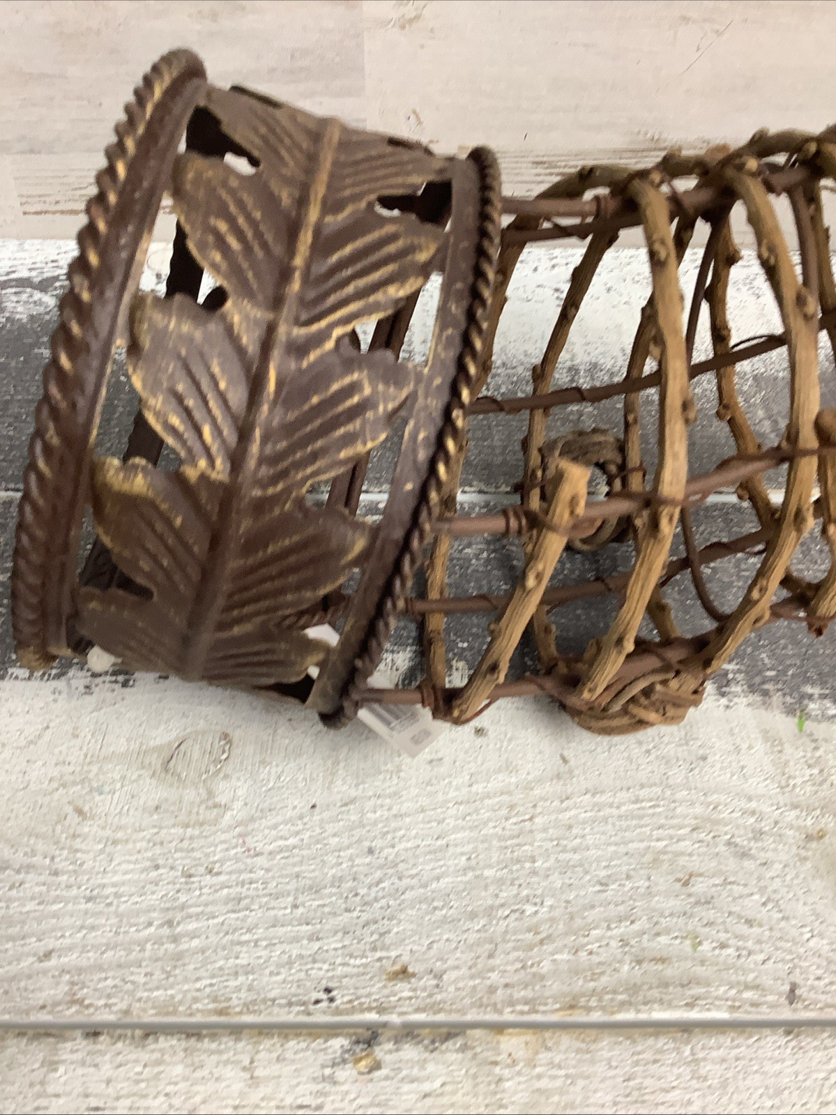 Cornucopia Metal Rim And Vine Basket 8"