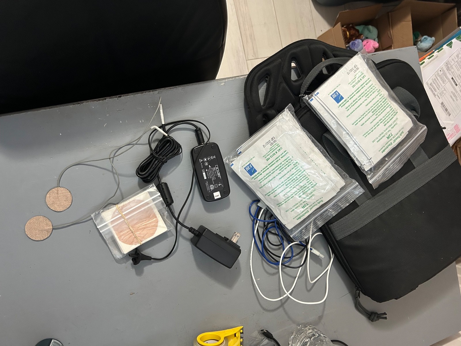 biomet tens unit comes with all accessories