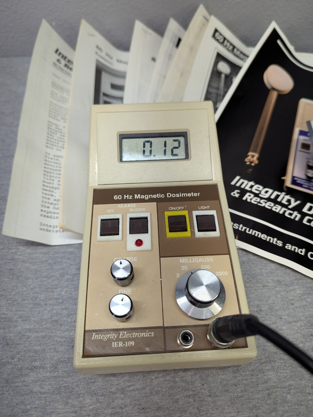 Integrity Electronics IER-109 Commercial 60 Hz Magnetic Dosimeter - Working