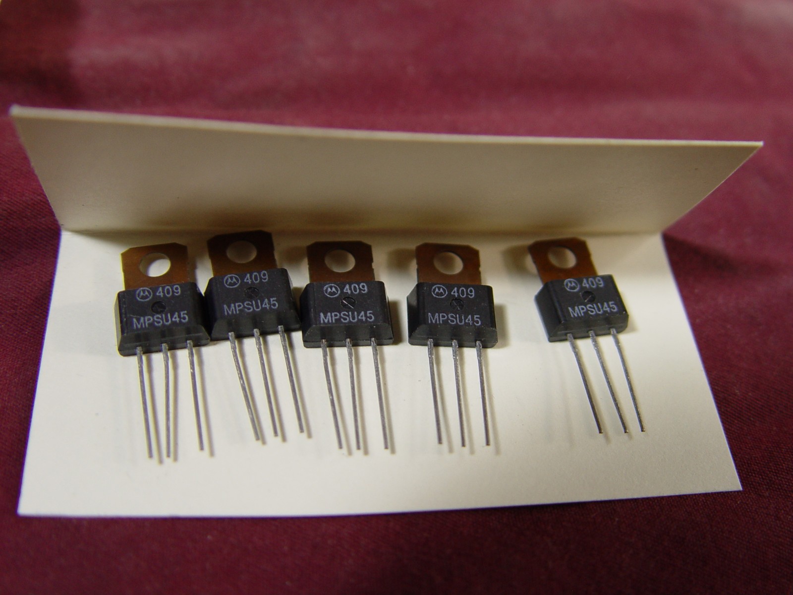 Lot(5) MPSU45 Motorola NPN Darlington Transistor 40V 2A TO-202 FreeShip USA sale