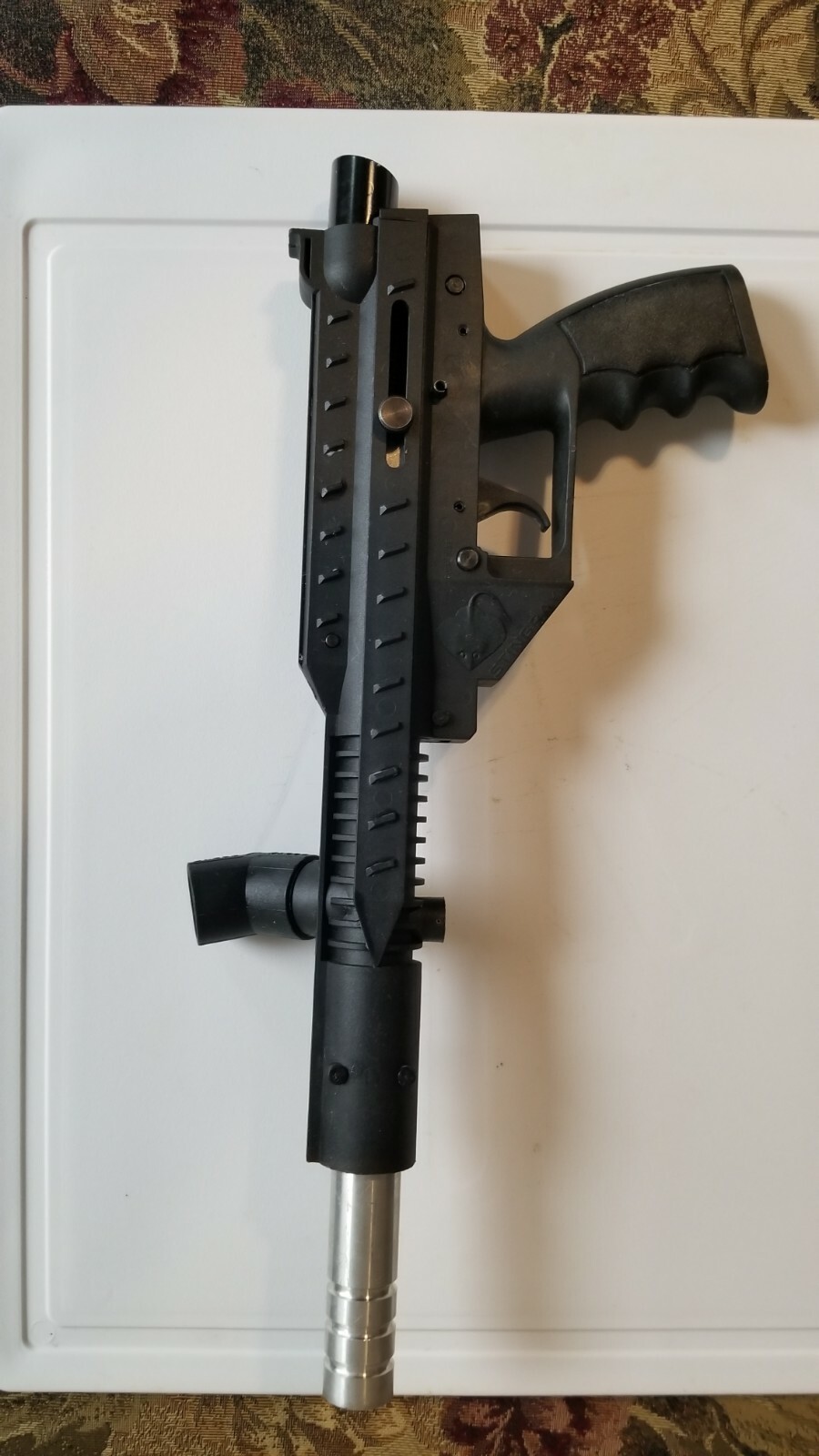 Brass Eagle Stingray paintball gun with 200rd Loader