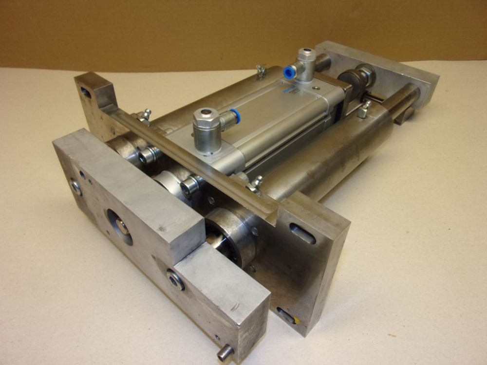 Pneumatic linear press module, conveyor belt lifter, DNC-63-80-PPV-A (PLIN0033)