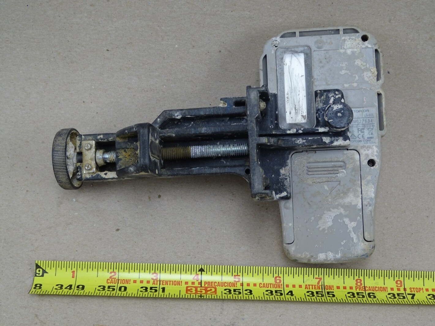 TopCon Long Range Laser Receiver Sensor w/ Clamp , LS-80L