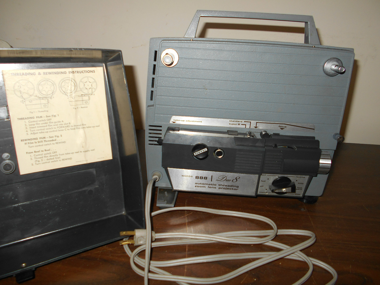 VINTAGE MONTGOMERY WARD -888A PROJECTOR