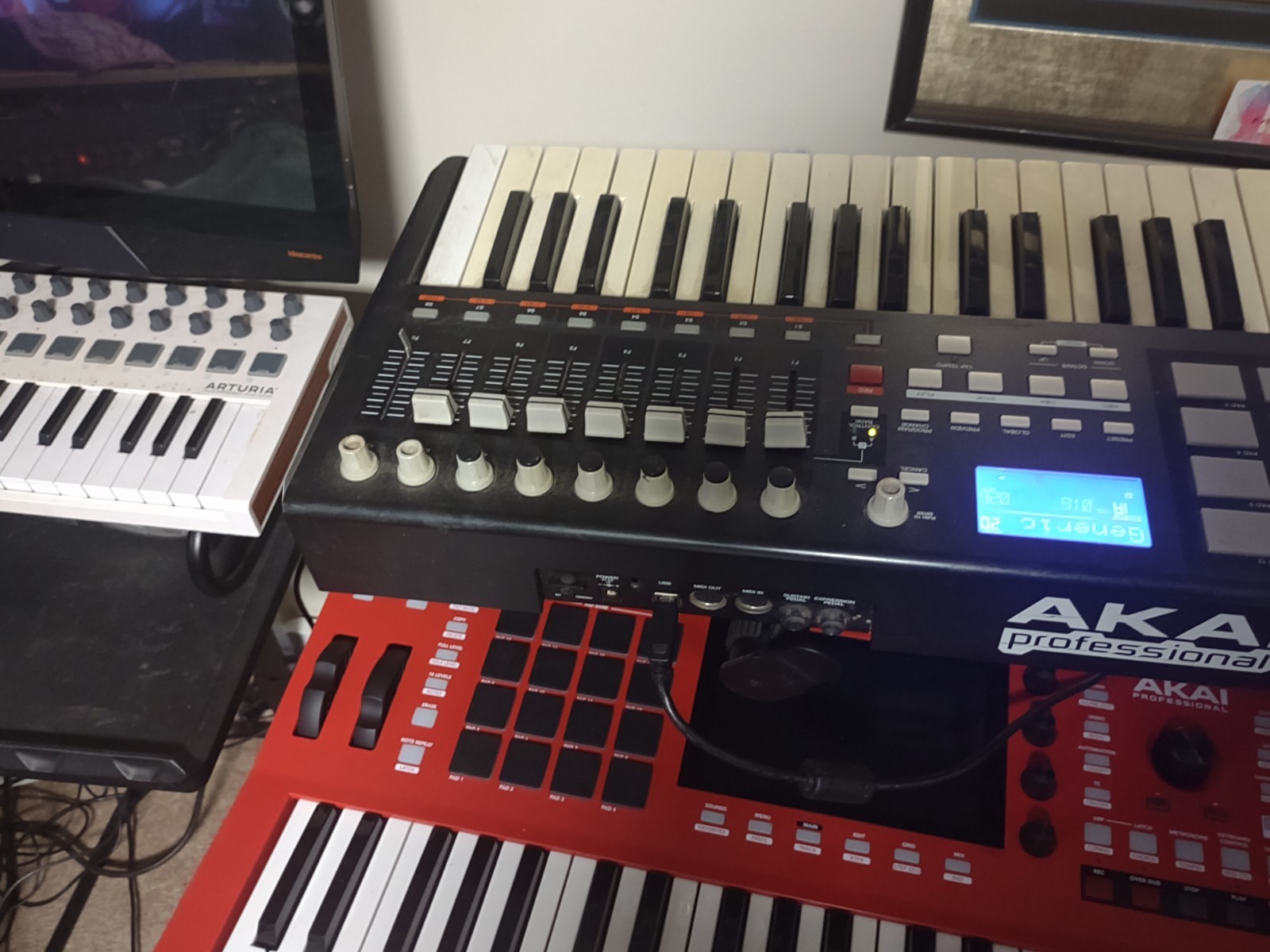 Akai MPK49 Professional USB/MIDI Performance Keyboard Hyper Extended Key