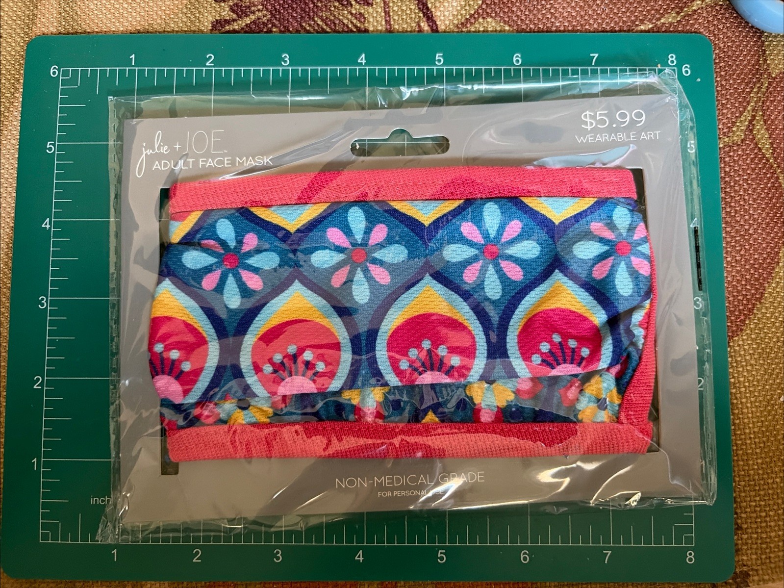 JULIE AND JOE ADULT FACE MASK - Flowers - New