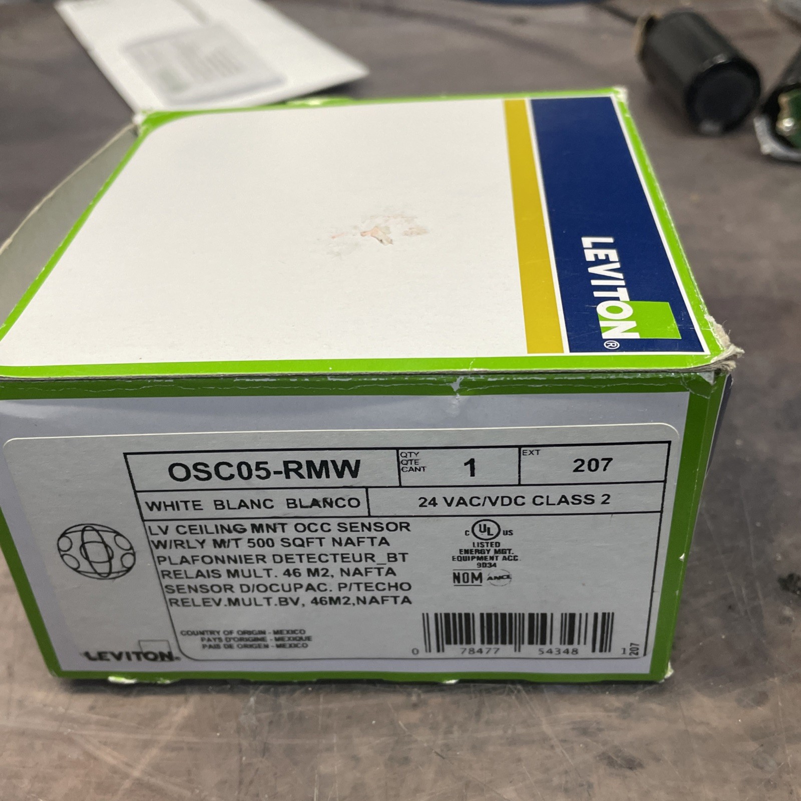 OSC05-RMW CEILING Occupancy Sensor,, WHITE  Leviton Lighting Used