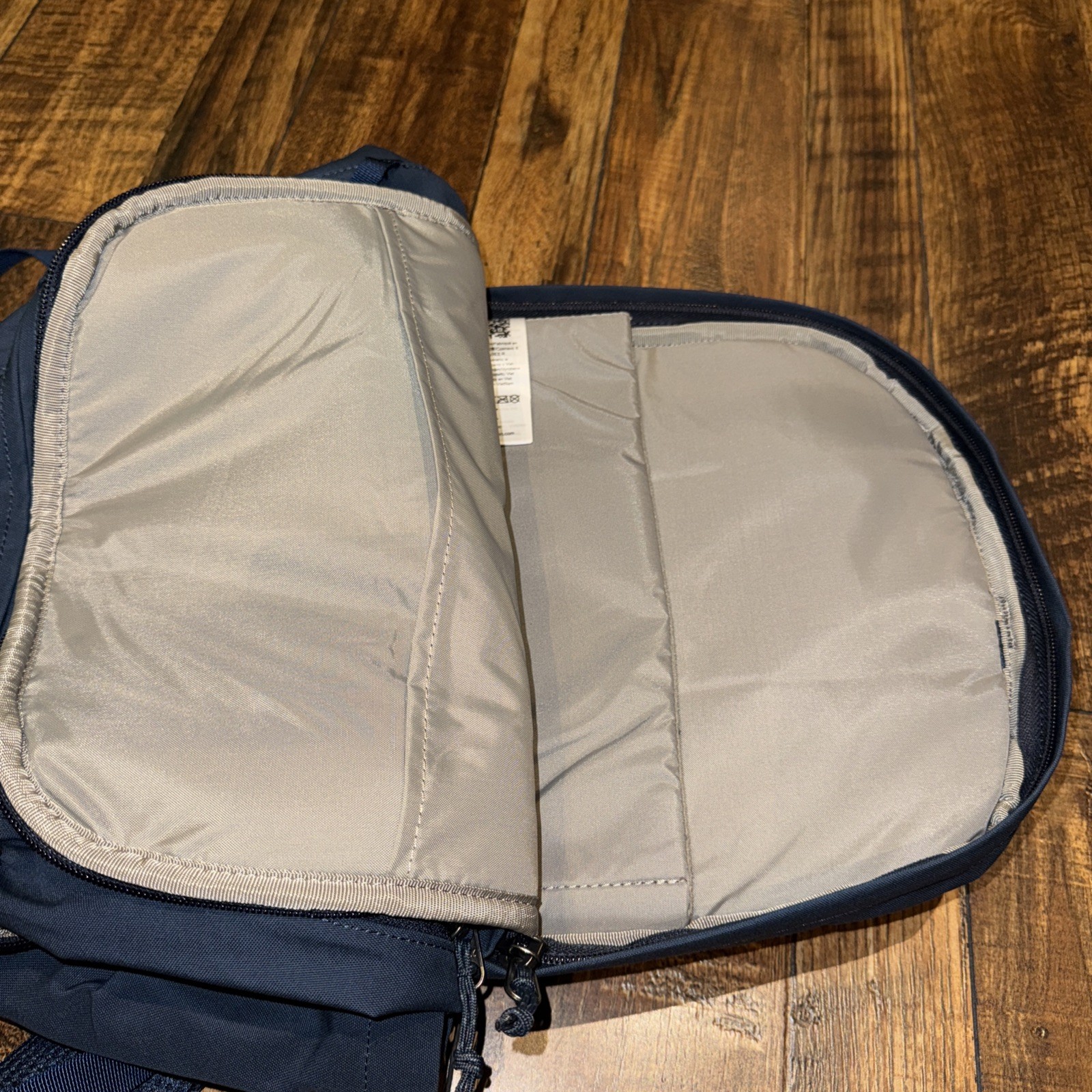 Fjallraven Raven 28/navy