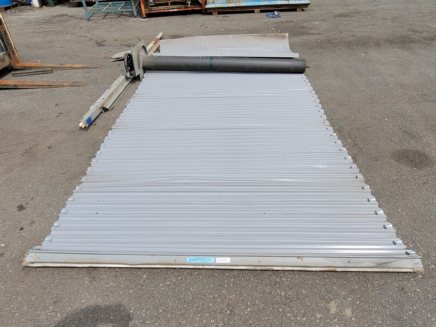 10ft x 7.5ft Roll up Overhead Door – Workbenches
