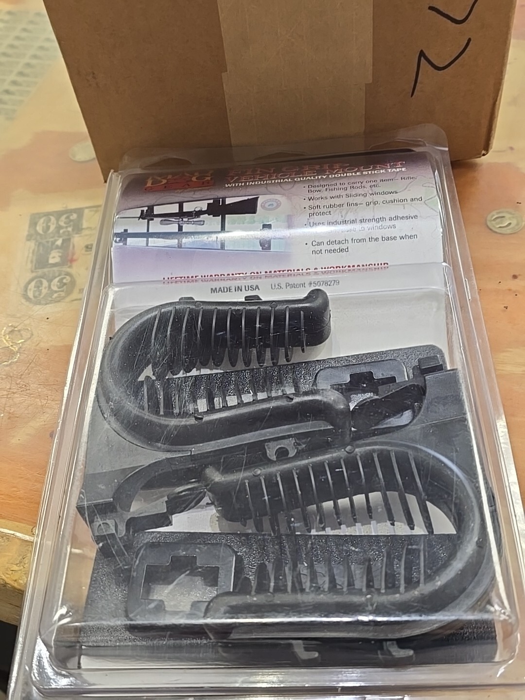 Mad Dog Fin Grip Vehicle Mount