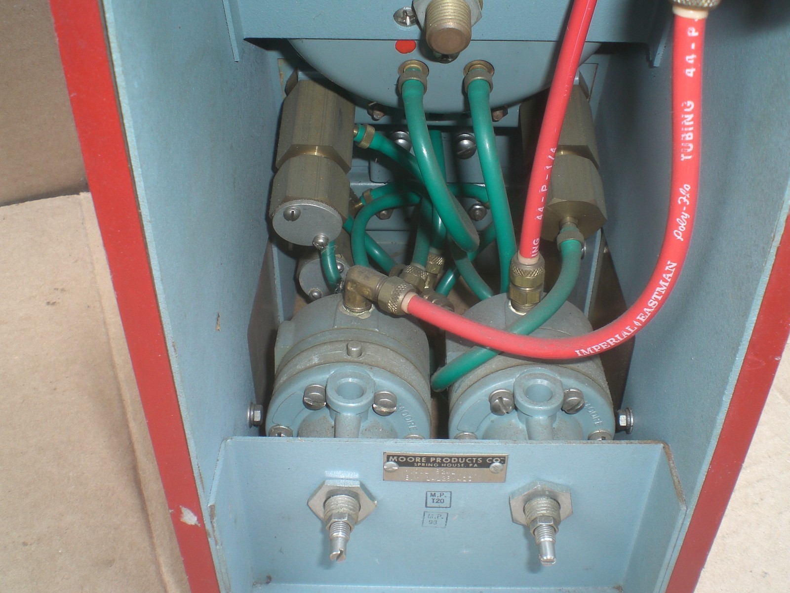 Moore Products precision air gage model 824L