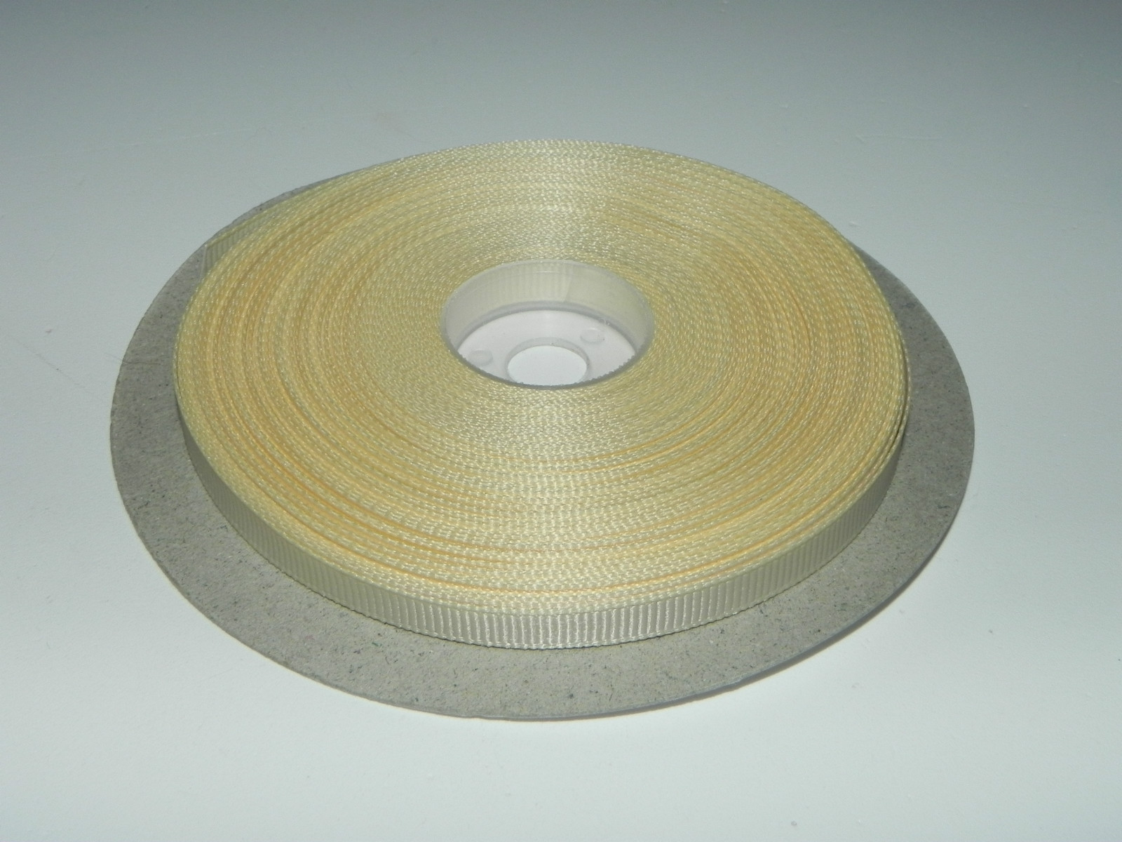 Stampin Up 1/4 Grosgrain Ribbon CREAM Retired #100455