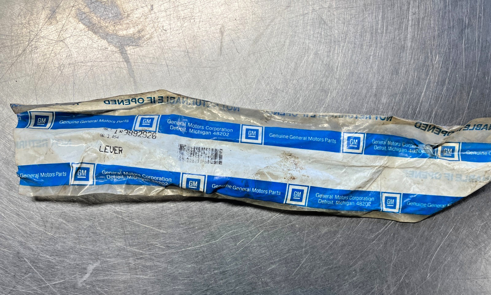 3892920  Genuine OEM GM  LEVER