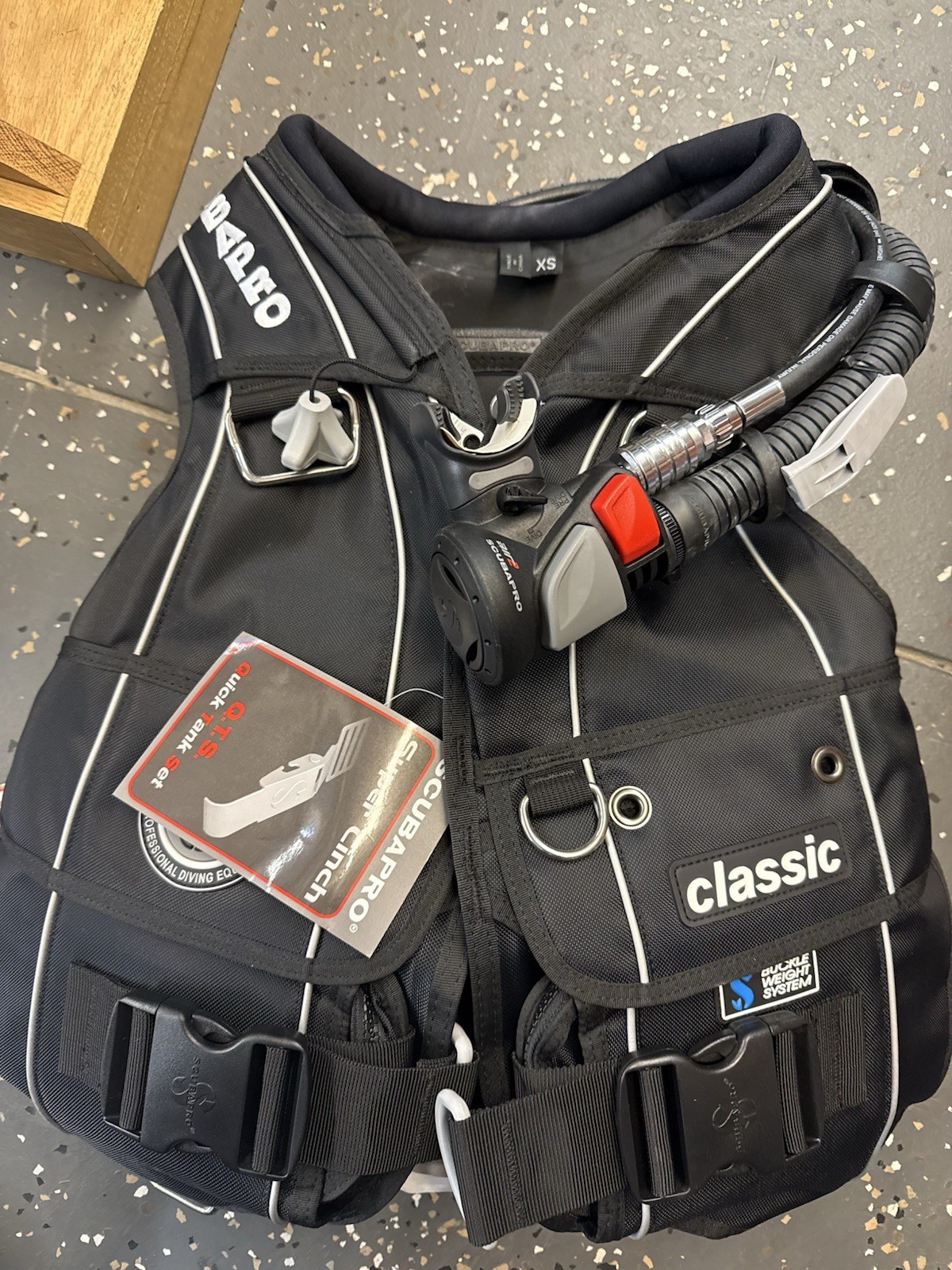 New ScubaPro Classic BCD w/AIR 2 Reg - XS, W/ Removable Weight Pockets Extra SM