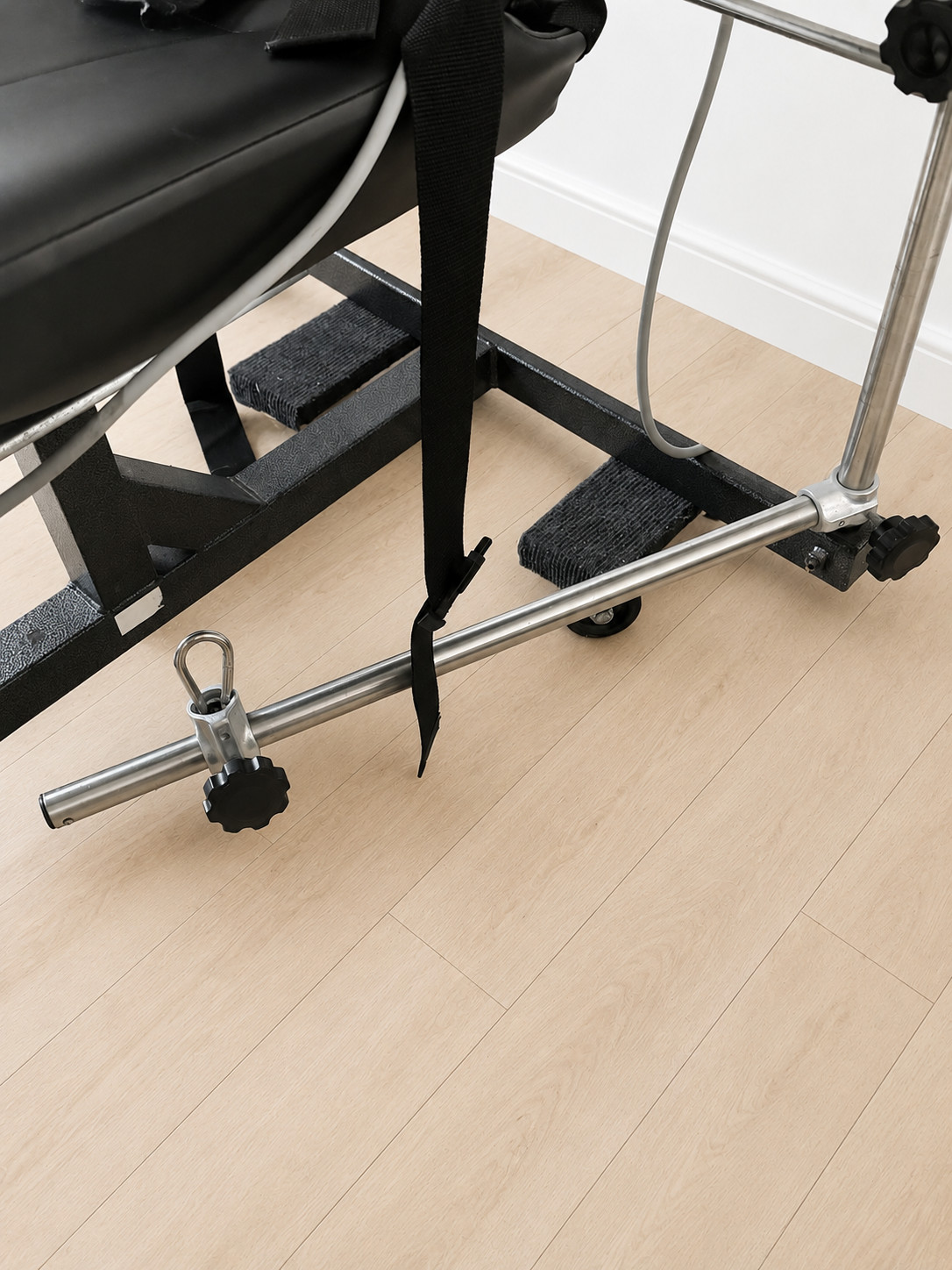 Quadriciser Post Stroke Exerciser
