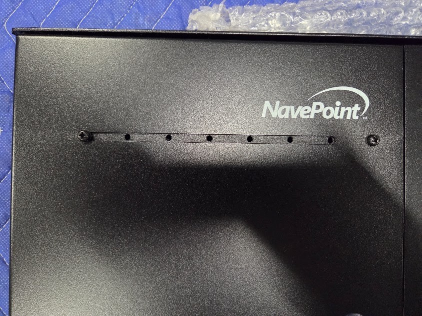 NavePoint Adjustable Depth 19" Wallmount Bracket 9U - Patch Panel