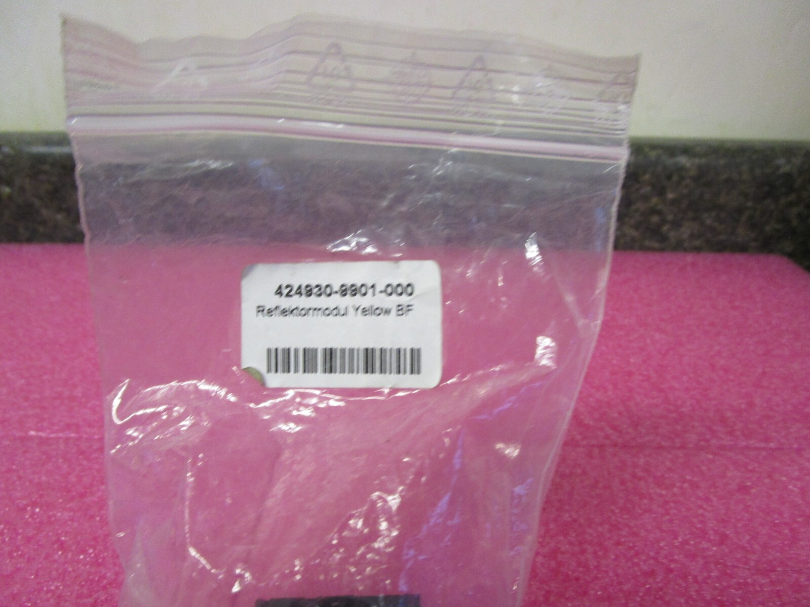 NEW! Zeiss Microscope Reflector Module Yellow BF 424930-9901-000
